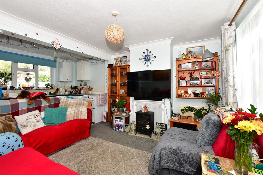 Manor Way, Uckfield, East Sussex 3 bed terraced house for sale £325,000