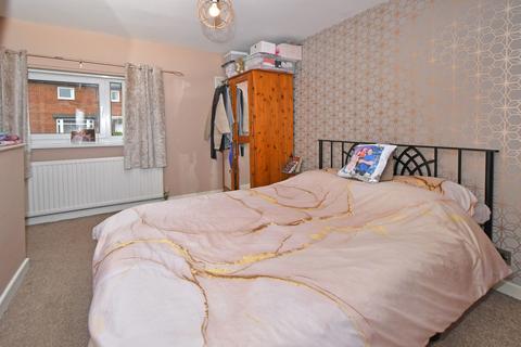 80 Brackenfield Avenue, Stoke-on-trent, ST2 0DG