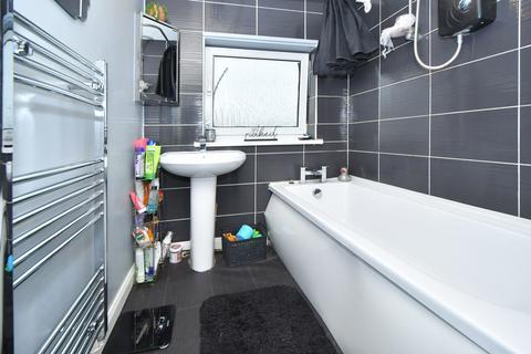 80 Brackenfield Avenue, Stoke-on-trent, ST2 0DG