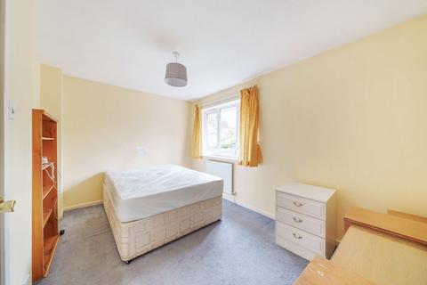 2 bedroom semi-detached house for sale, Fall Park Court, Leeds, West Yorkshire, LS13