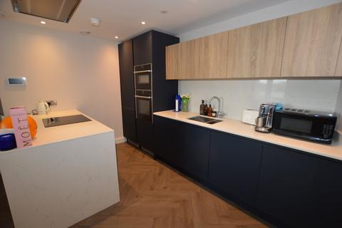 2 bedroom flat for sale, Castle Wharf, 2A Chester Road, Deansgate, Manchester, M15