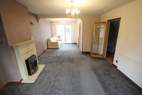 3 bedroom semi-detached house to rent, Enfield Road, Accrington