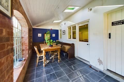133 Weston Road, Lichfield, WS13 7EQ
