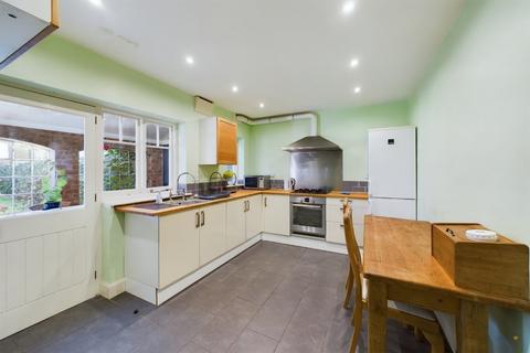 133 Weston Road, Lichfield, WS13 7EQ