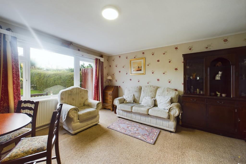 Dalebrook Road, BurtononTrent 3 bed semidetached bungalow for sale