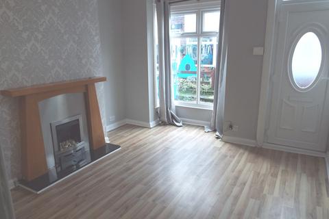 2 bedroom terraced house to rent, Perth Villas, Perth Street West