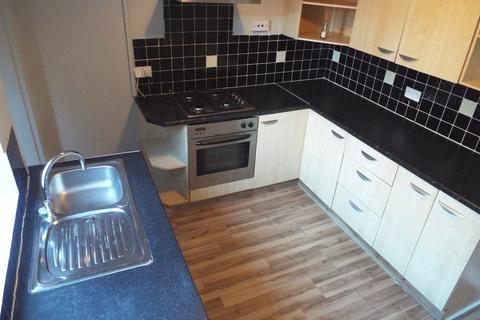 2 bedroom terraced house to rent, Perth Villas, Perth Street West