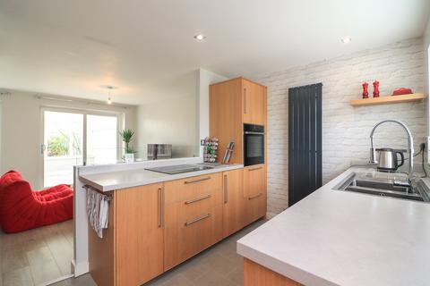 2 bedroom semi-detached house to rent, Dace, Tamworth