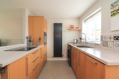 2 bedroom semi-detached house to rent, Dace, Tamworth