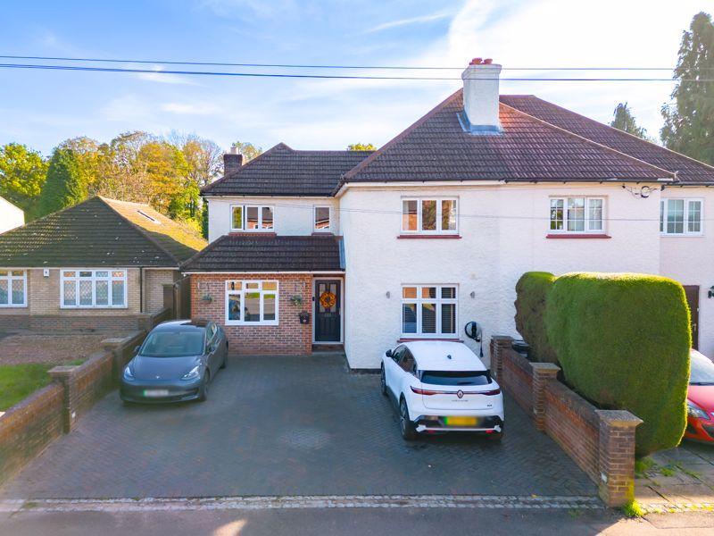 Farleigh Road, Warlingham 4 bed semidetached house for sale £750,000