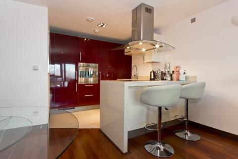 1 bedroom apartment for sale, Altura Tower, London SW11