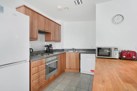 2 bedroom apartment to rent, Orbis Wharf, Battersea SW11