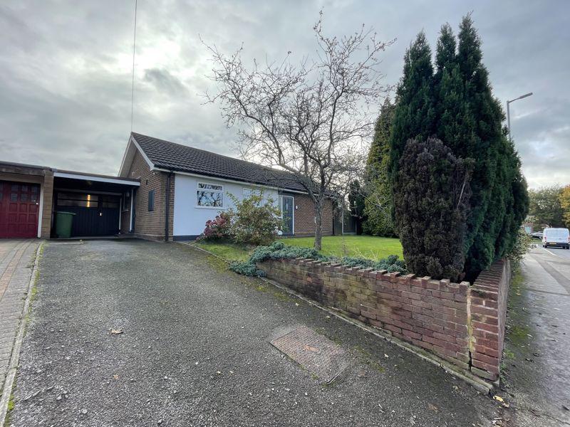 Barns Lane, Rushall, Walsall, WS4 1HG 3 bed bungalow for sale £280,000