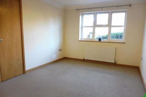 2 bedroom apartment to rent, Rayleigh Road, Hutton, Brentwood CM13