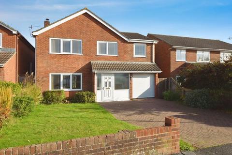 5 bedroom detached house for sale, Roberts Road, Salisbury                                                                             *VIDEO TOUR*