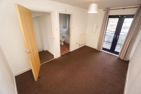 3 bedroom mews to rent - Chichester Road South, Hulme