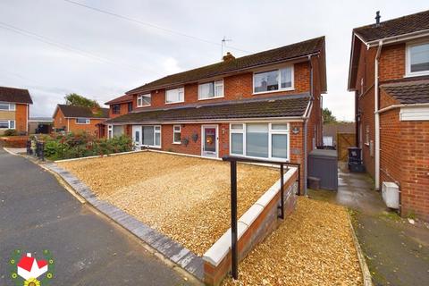 5 Hendingham Close, Tuffley, Gloucester, GL4 0XS