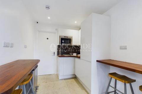 Property to rent - Grove Road, Rochester