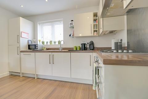 102 Barber Road, Basingstoke, RG22 4EY