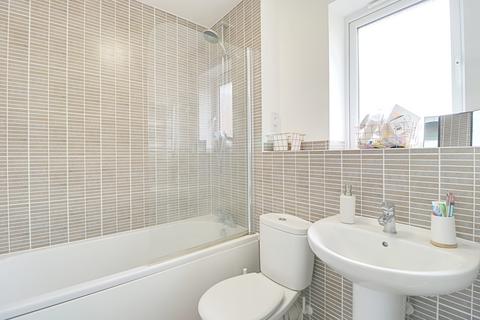 102 Barber Road, Basingstoke, RG22 4EY