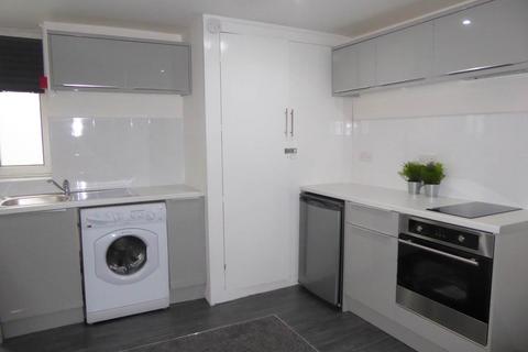 1 bedroom flat to rent, Longroyd Bridge, HUDDERSFIELD HD1