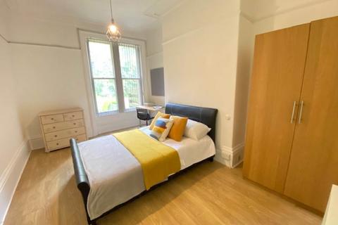 6 bedroom house to rent, Highfields, Huddersfield HD1