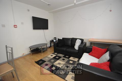 3 bedroom flat to rent, Regent Terrace, Hyde Park LS6