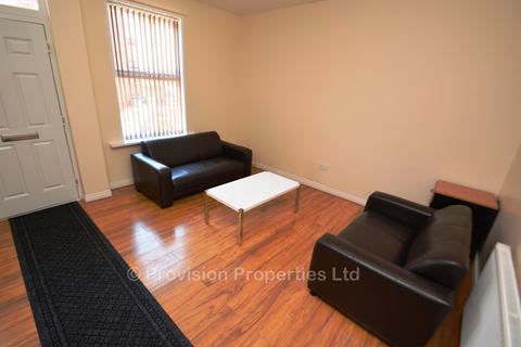 2 bedroom terraced house to rent, Thornville Terrace, Hyde Park LS6