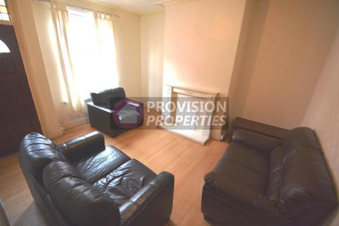 2 bedroom terraced house to rent, Thornville Avenue, Hyde Park LS6