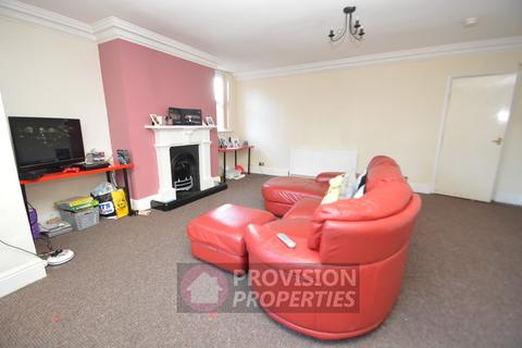 2 bedroom flat to rent, Cardigan Road, Headingley LS6