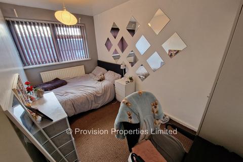 undefined, Kendal Lane, Hyde Park LS3