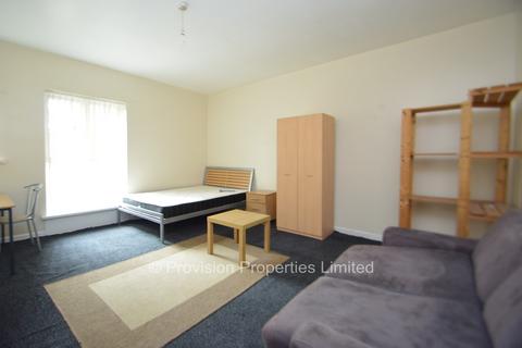 3 bedroom flat to rent, Cardigan Road, Headingley LS6