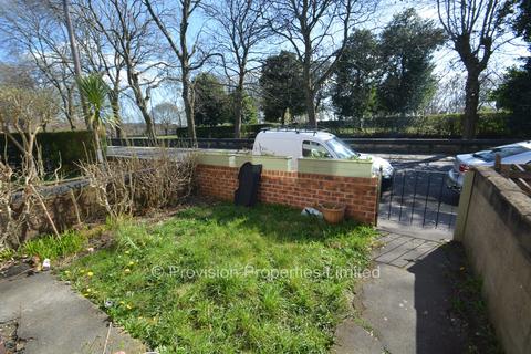 undefined, Park View Road, Burley LS4
