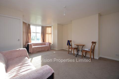 1 bedroom flat to rent, Cliff Road, Woodhouse LS6
