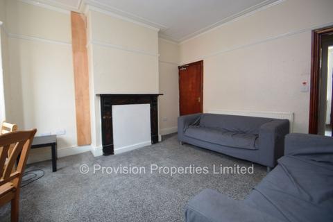 6 bedroom terraced house to rent, Thornville Road, Hyde Park LS6
