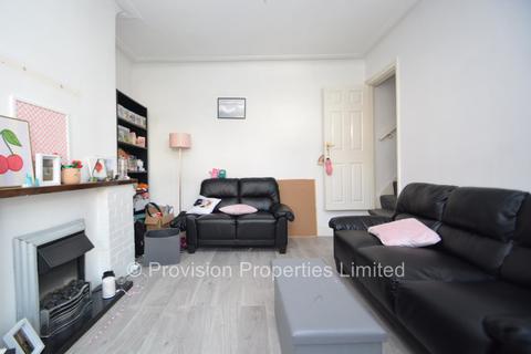 2 bedroom terraced house to rent, Argie Road, Burley LS4