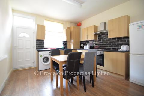 4 bedroom terraced house to rent, Royal Park Road, Hyde Park LS6