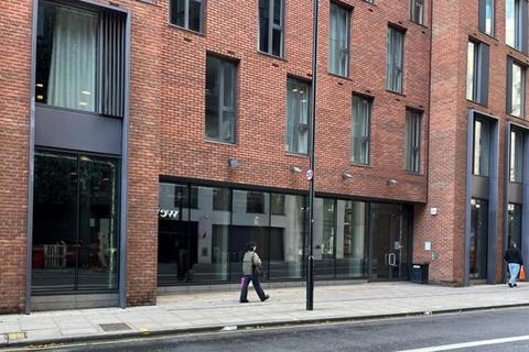 Retail property (high street) to rent, London N1