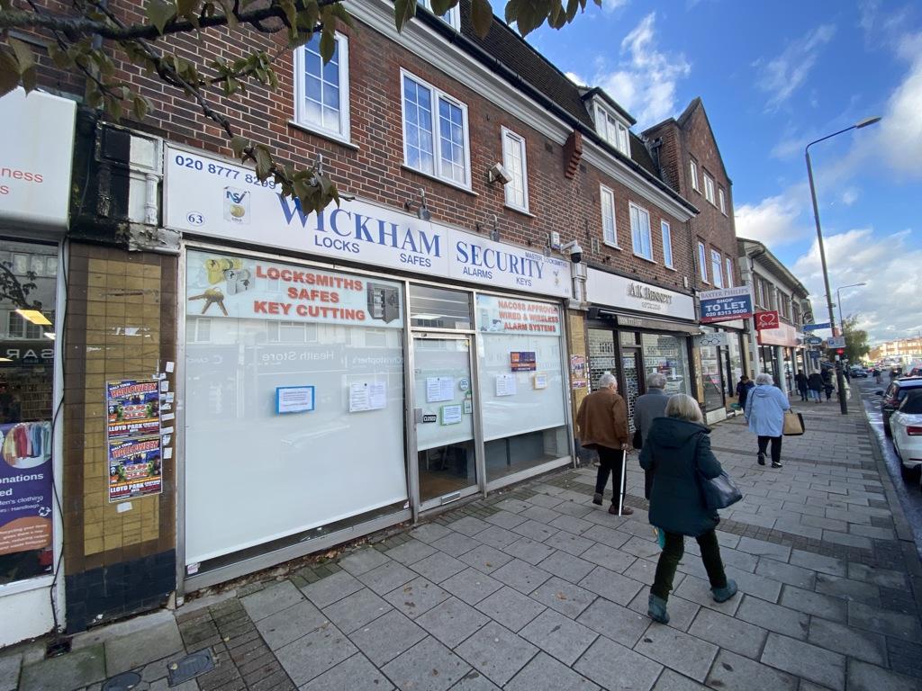 West Wickham BR4 Shop to rent £2,042 pcm (£471 pw)