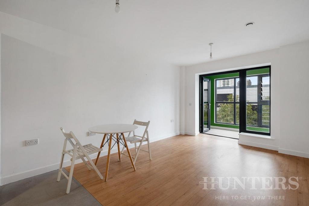 Flat 25, Joshua Court N15 4 FR-6.jpg