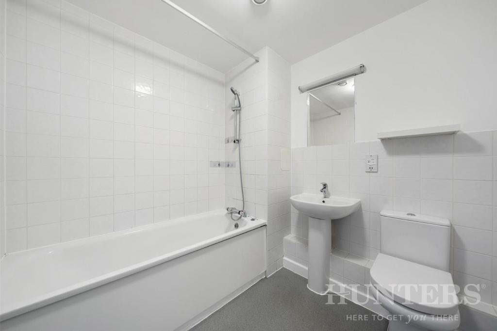 Flat 25, Joshua Court N15 4 FR-5.jpg