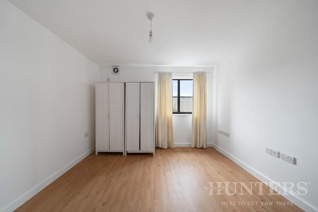 Flat 25, Joshua Court N15 4 FR-2.jpg