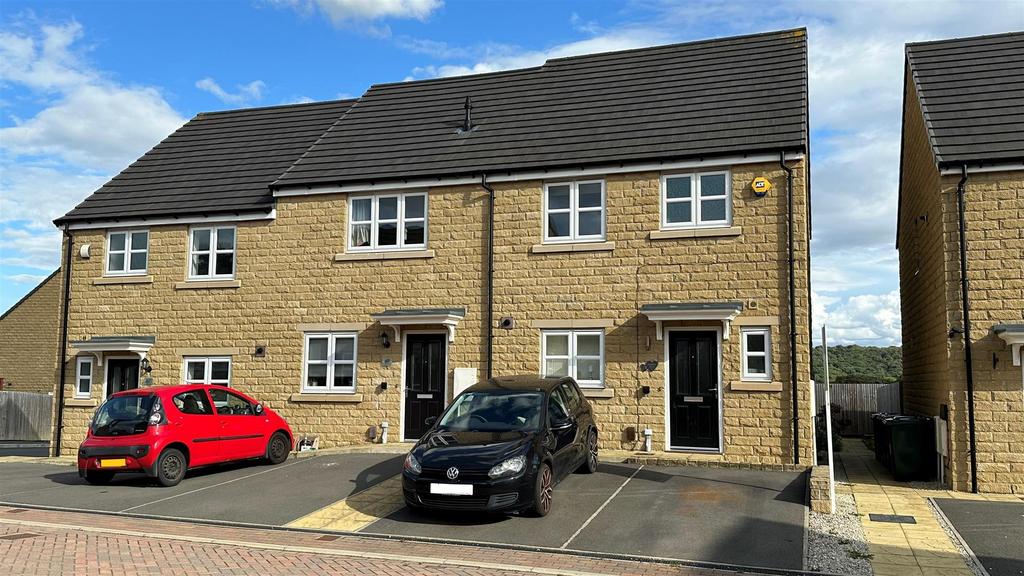 Brompton Drive, Apperley Bridge 3 bed end of terrace house for sale £