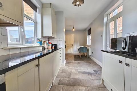 166 Westcotes Drive, Leicester, LE3 0SP