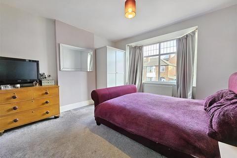 166 Westcotes Drive, Leicester, LE3 0SP