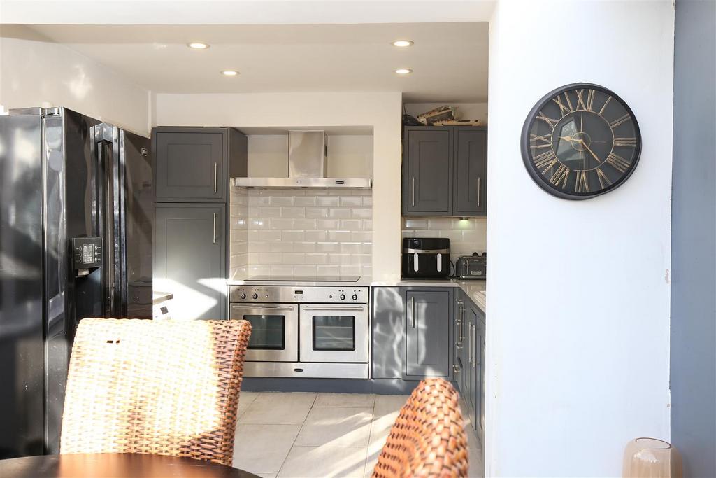Diner/kitchen