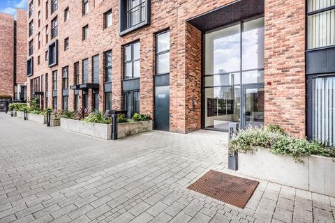 2 bedroom apartment for sale, Salford