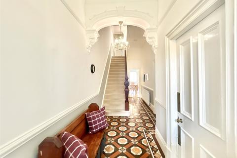 22 Saltwell View, Gateshead, NE8 4NT