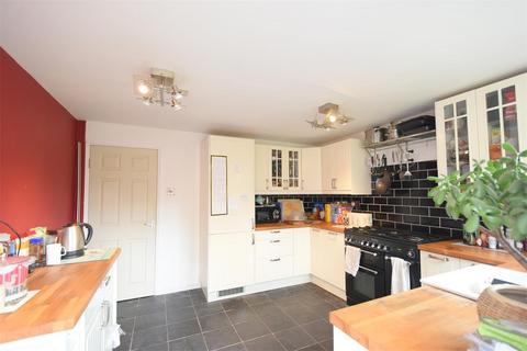 4 bedroom semi-detached house to rent - Sellywood Road, Birmingham B30