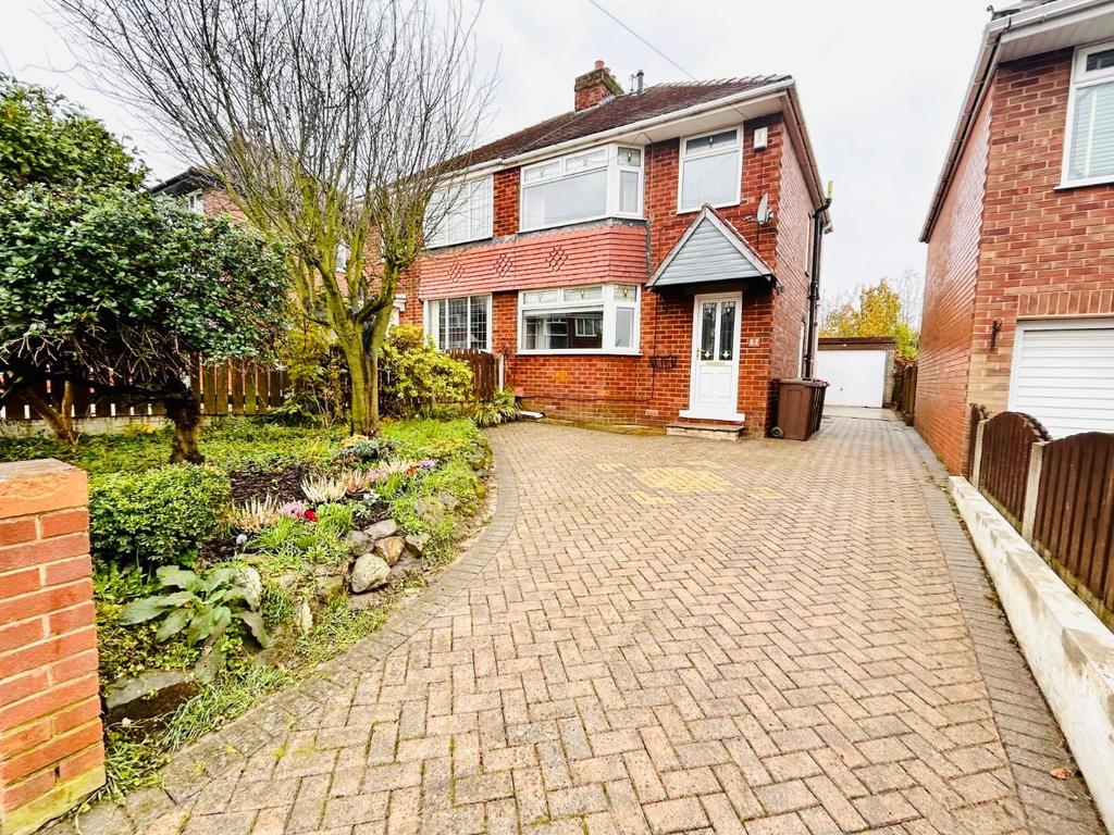 Fitzwilliam Avenue, WathuponDearne, Rotherham, S63 7HW 3 bed semi